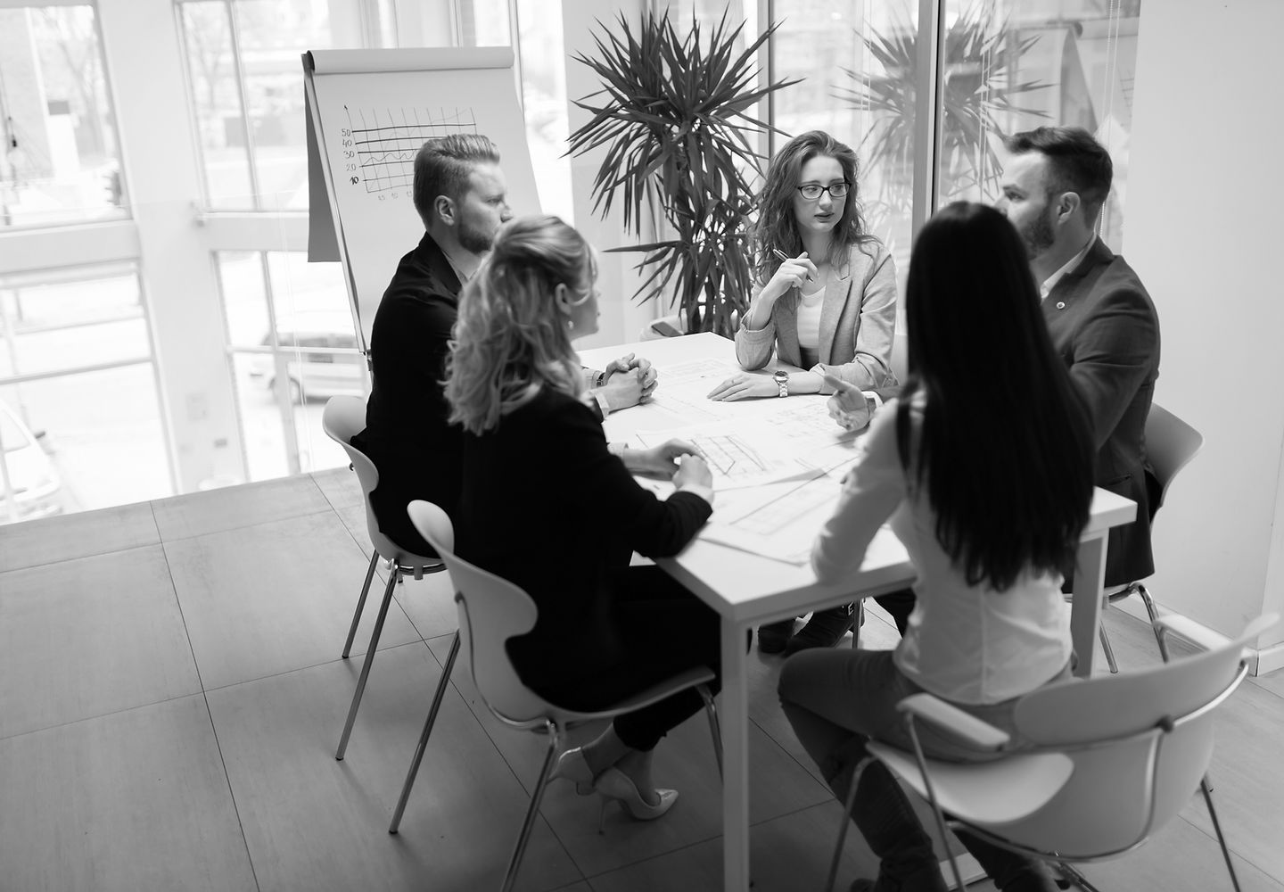 IT consultants planning a project with a client